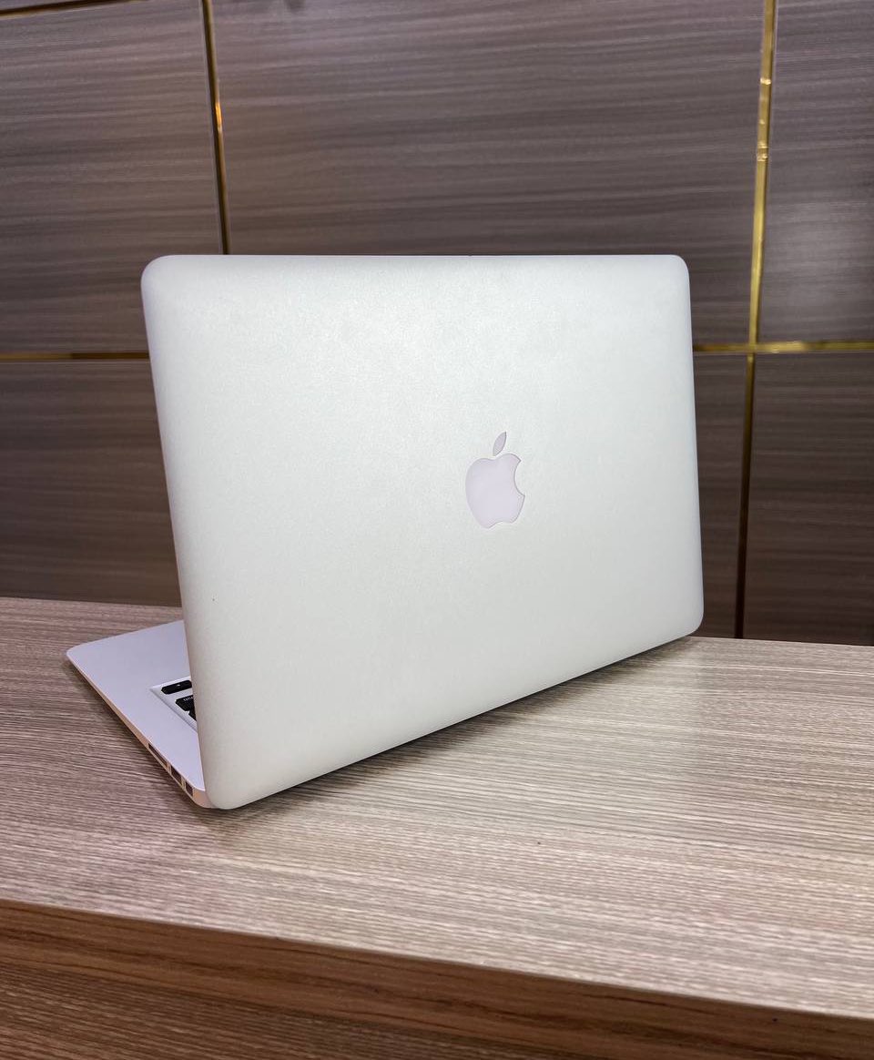elitecomtech1's tweet image. MacBook 💻 Air 2015 13inches
Intel core i5
8gb RAM
128gb SSD
Keyboard light
Free Charger
Price: N220,000
Call or WhatsApp
+2348075837845
#EliteComTech #EliteDeyForYou #ElitePCs #EliteGadgets