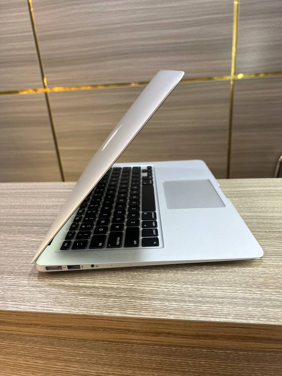 elitecomtech1's tweet image. MacBook 💻 Air 2015 13inches
Intel core i5
8gb RAM
128gb SSD
Keyboard light
Free Charger
Price: N220,000
Call or WhatsApp
+2348075837845
#EliteComTech #EliteDeyForYou #ElitePCs #EliteGadgets