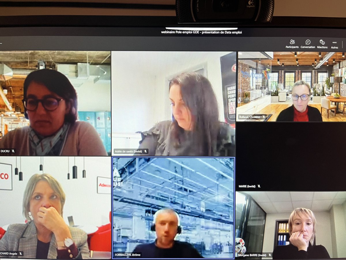VPprism_VP_GE's tweet photo. webinaire organisé hier avec @poleemploi_GE pour faire découvrir l'application #dataemploi à 50 adhérents @Prism_GE. l'enjeux de la géolocalisation des candidats est important pour recruter et déléguer #interim #Emploi #partenariat #territoire #interconnaissance https://t.co/VmRLrffsxn