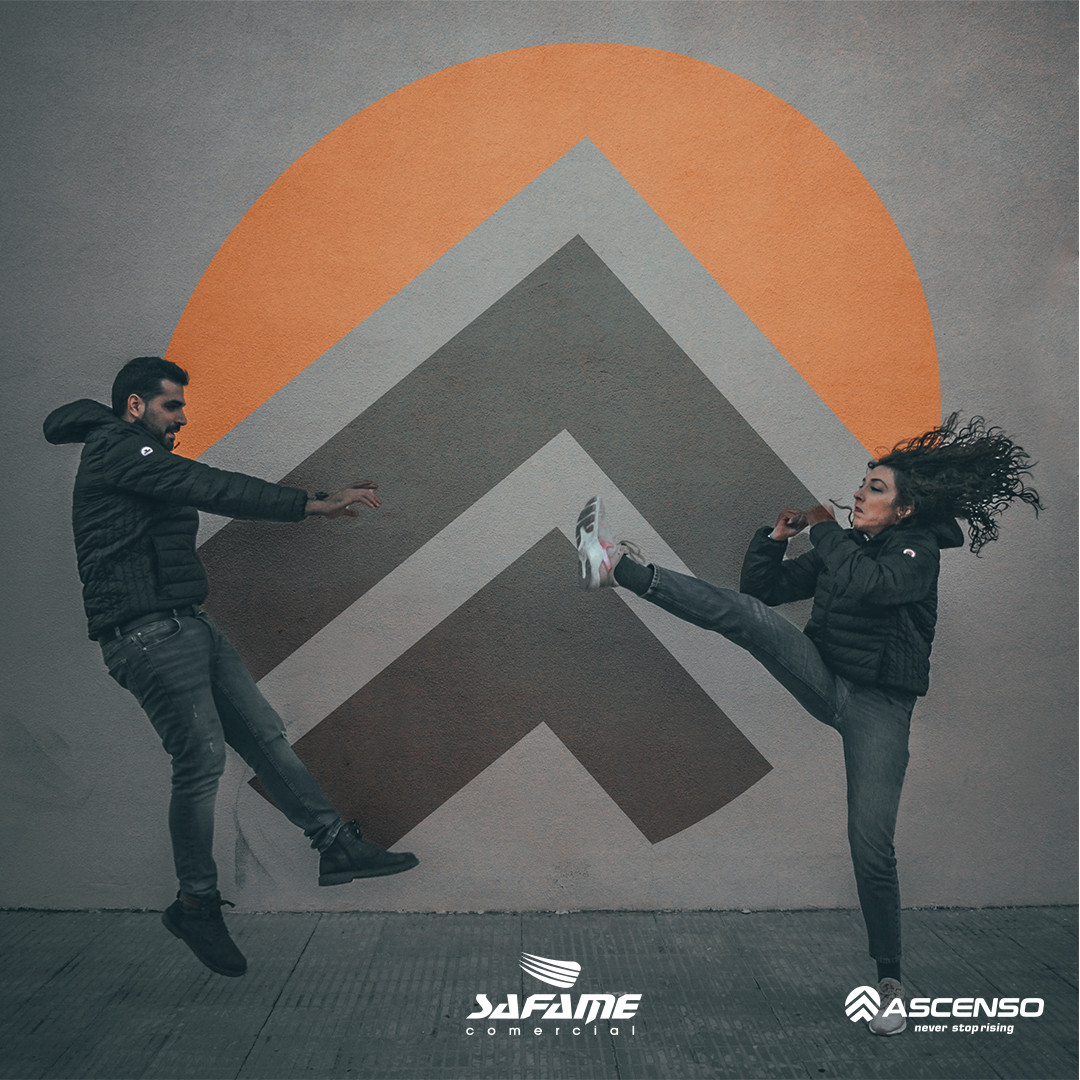 SafameComercial's tweet photo. Además de unisex, este abrigo tiene superpoderes... ¿No me crees?
Desliza para comprobarlo ➡️➡️➡️➡️

#safame #ascenso #ascensotires #neumaticos #agricola #agriculture #tires #agr https://t.co/RyVSRJcWG0