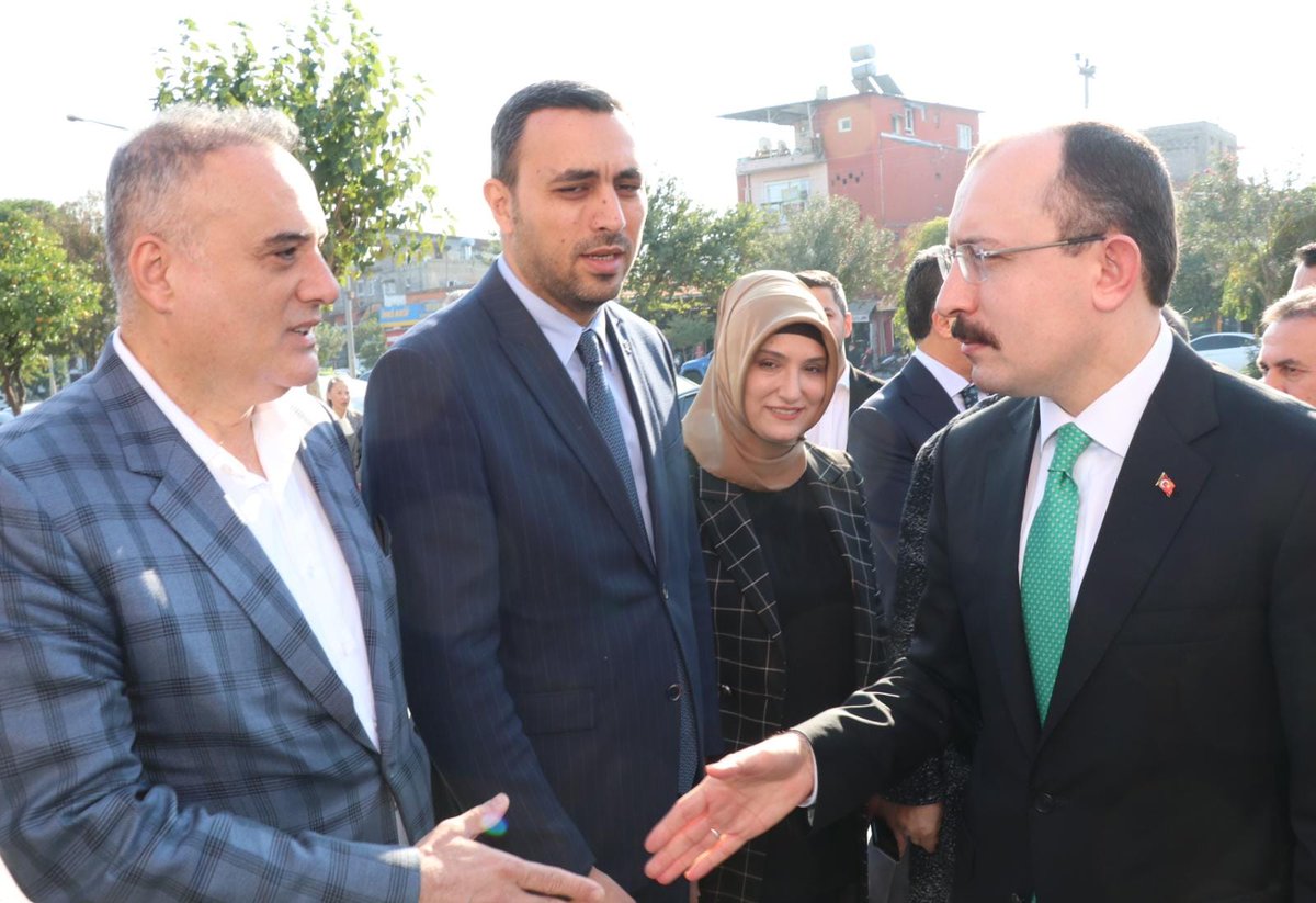 SahinCetin01's tweet photo. Bir dizi programlar gerçekleştirmek üzere şehrimize teşrif eden Ticaret Bakanımız Sayın @mehmedmus 'u
📍Adana İl Başkanlığı"mızda karşıladık. https://t.co/Fgtniw5cSE