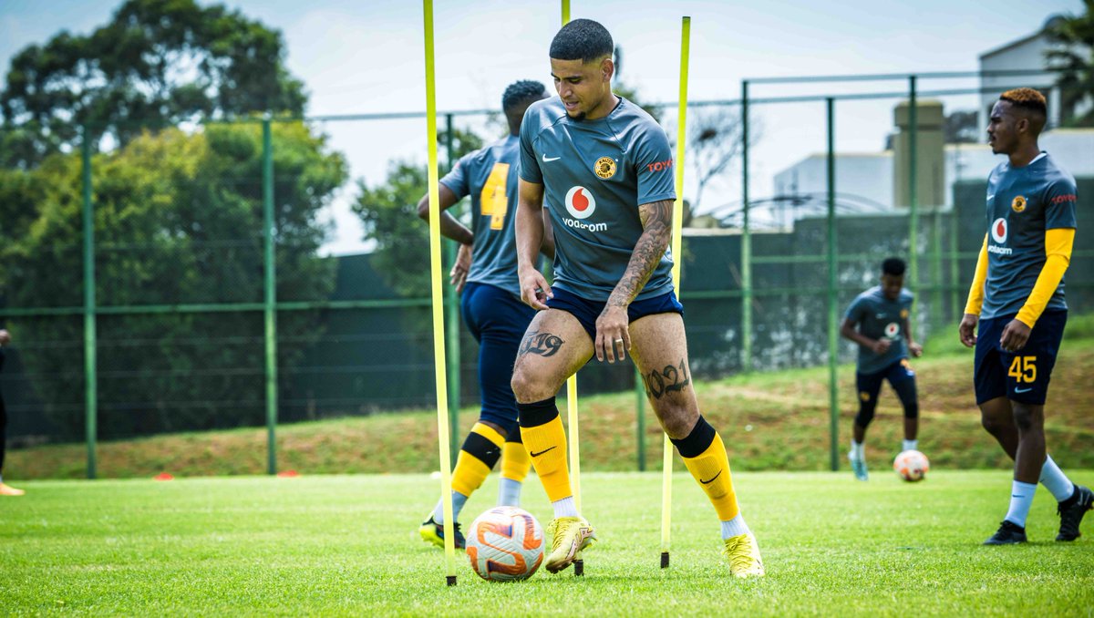 KaizerChiefs's tweet photo. ❤️✌️#Amakhosi4Life https://t.co/Hfw6DZvqre