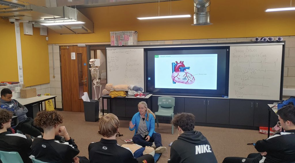 Yesterday, our Y13 CTEC students took full advantage of our outstanding vocational offer by completing their emergency first aid qualifications. Thank you again to Sheena for her fantastic teaching. #OutstandingOpportunities