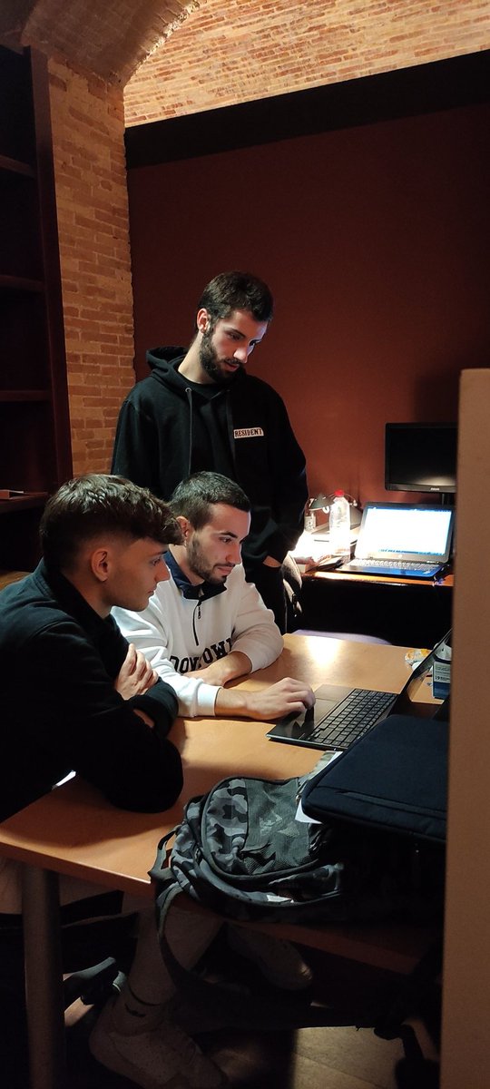 Des del Museu d'Història de València volem donar les gràcies als estudiants <a href="/ADEITUV/">Fundación ADEIT</a> que realitzen les pràctiques al museu i que col·laboren en els projectes aportant noves idees amb una gran il·lusió, esforç i treball.