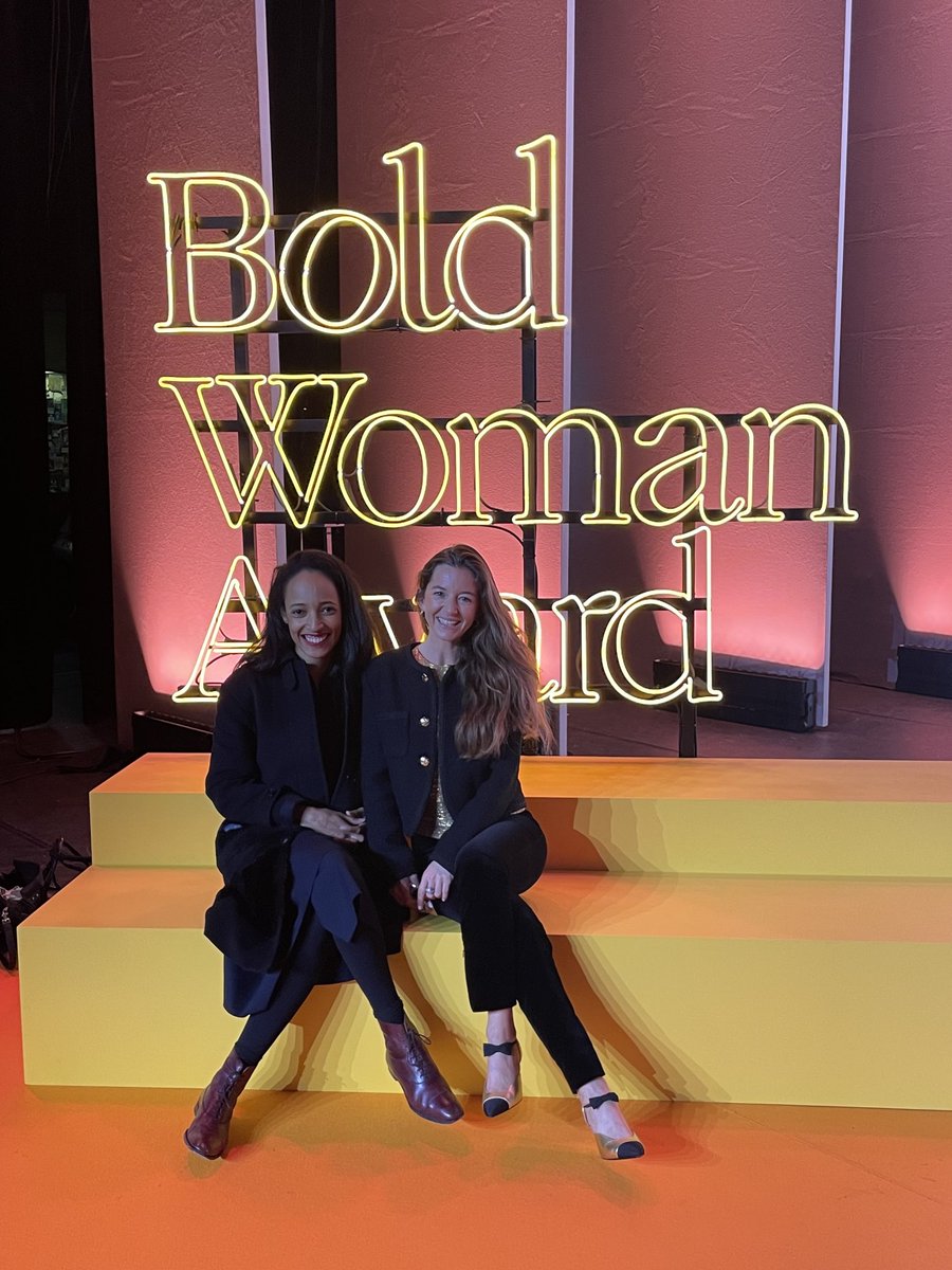VBousardo's tweet photo. Les femmes entrepreneures à l’honneur hier soir à l’Olympia, pour la 50e édition Bold Woman Award;
Heureuse d’avoir été présente pour célébrer l’audace et le courage de l’entreprenariat au féminin. Bravo notamment à la brillantissime ⁦⁦⁦⁦⁦⁦⁦@lisavignoli⁩✨ https://t.co/sXZqSZdWsY