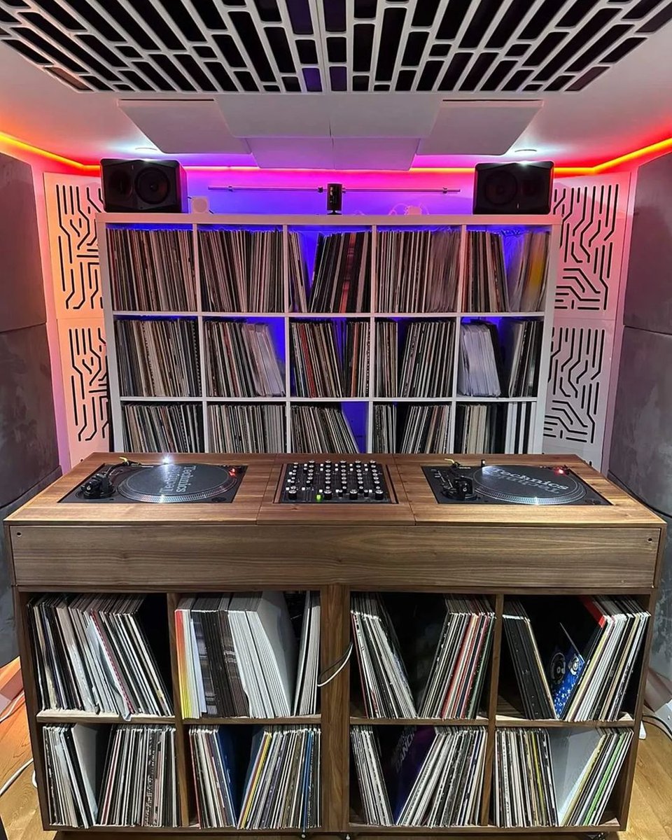 Toolroom tweet media