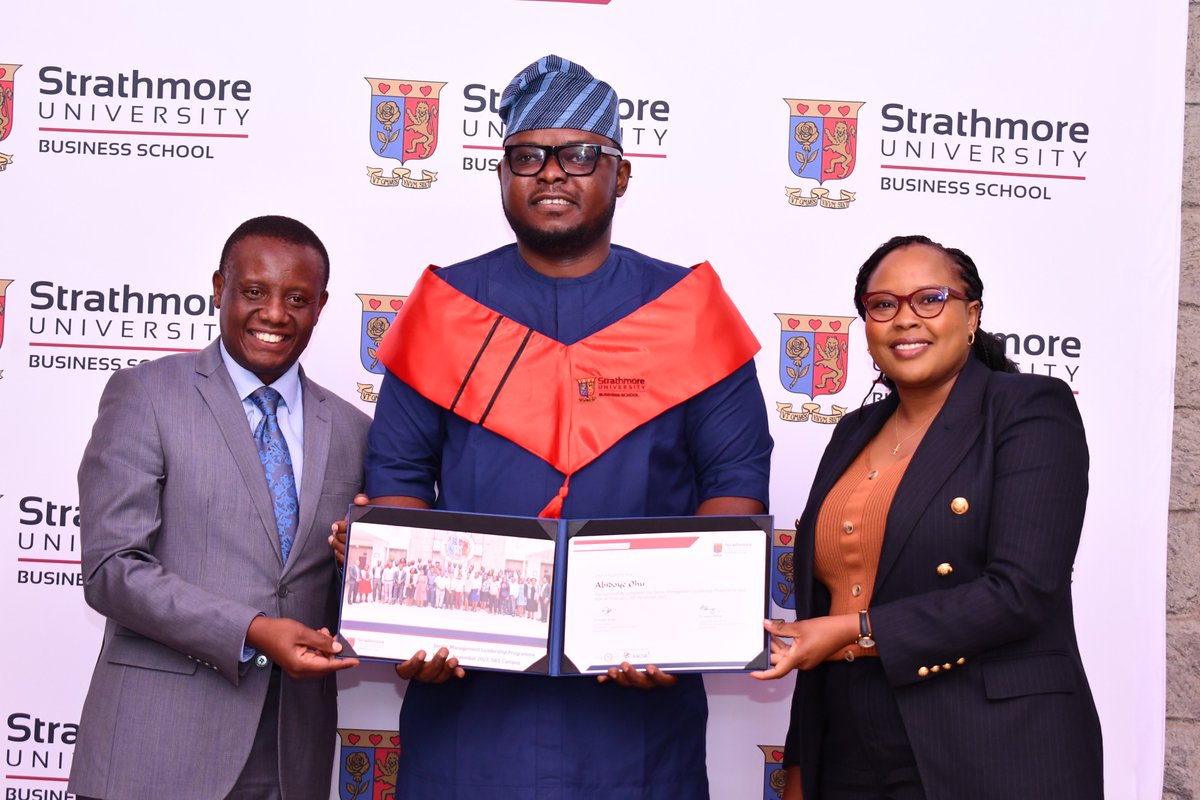 StrathU's tweet photo. Graduates of the Senior Leadership Management Programme (SLMP) come from Kenya, Uganda, Tanzania, Nigeria and the Netherlands.
#EEGraduation2022 #ThrivingBeyondGlobalChallenges #DevelopingGreatAfricanLeaders https://t.co/Ur4fWghs6o