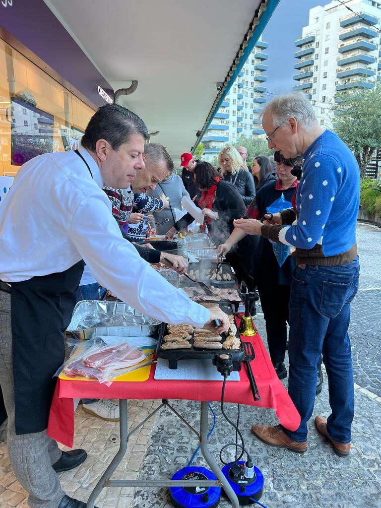 Look who helped out with the <a href="/Chestertons_Gib/">Gibraltar Property</a> Big Breakfast raising money at Ocean Village for <a href="/GBCOpenDay/">GBC Open Day</a>! 
A staggering 1,187 pre-orders and over 400 walk-in orders this year! Could it be the biggest Big Breakfast yet? Well done to Chestertons and the local community! 👏🏻 👏🏻