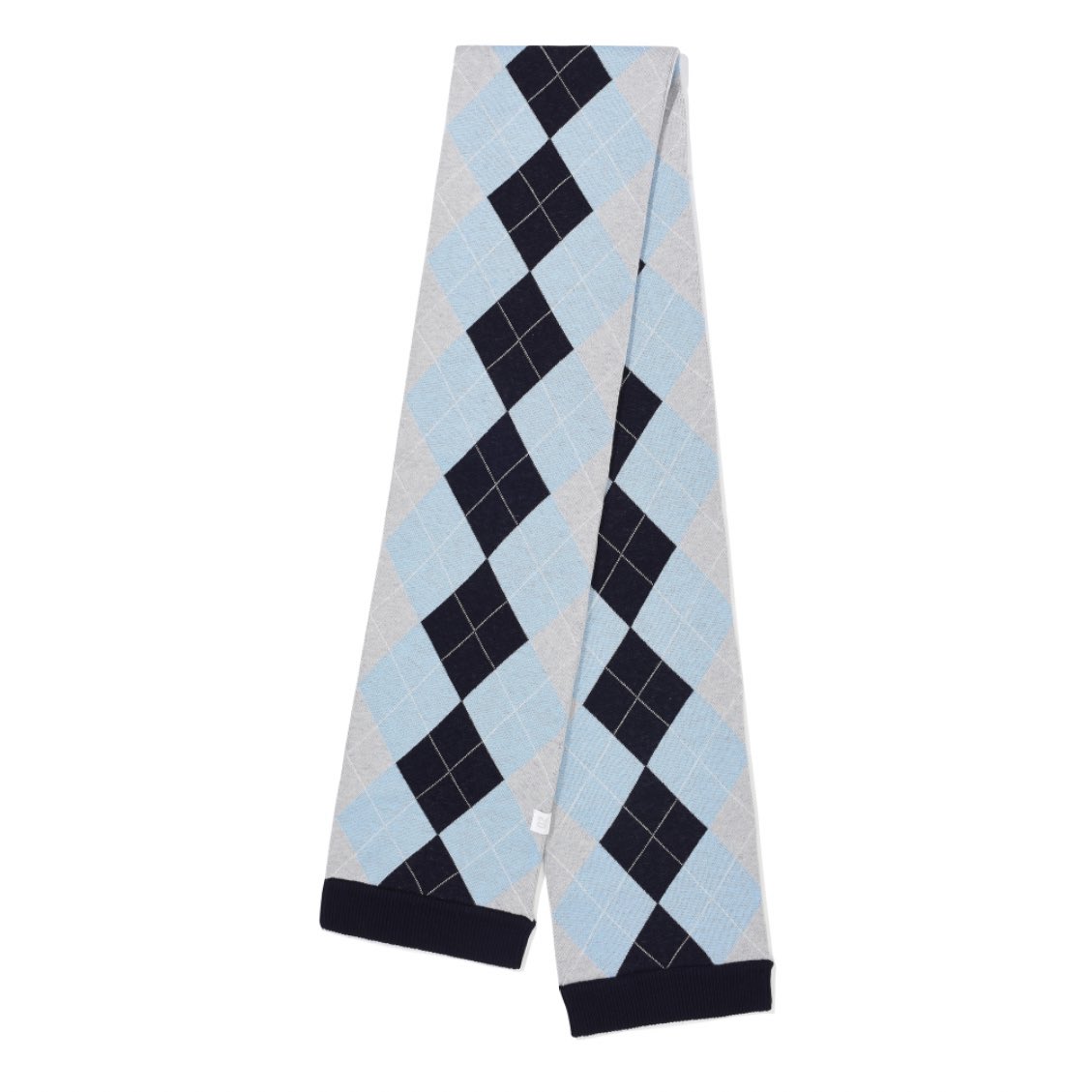 my_next_clothes's tweet photo. ★ 247서울 Jacquard argyle muffler [Blue, Grey] 
★ 247서울 프리미엄 캐시미어 머플러 [DARK NAVY]

자카드 아가일 머플러 그레이 색상과 기본 머플러 다크 네이비 컬러는 어느 옷에나 잘 어울리는 디자인과 색상이라 무난한 목도리 찾고 계셨던 분들께 추천합니다👍🏻 https://t.co/ZUokGZK9dd