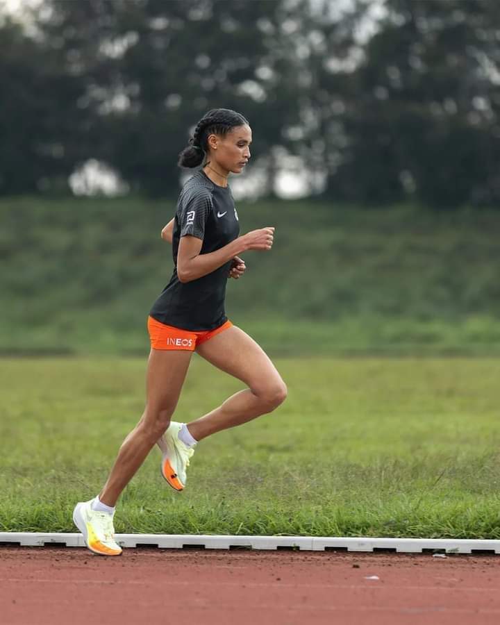 Will Letesenbet Gidey break the women's marathon world record in Valencia on Sunday?