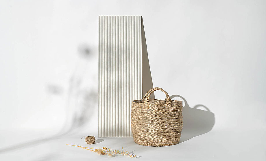 Interior_es's tweet image. #Mare es la décima colección que el estudio madrileño @DSIGNIO_COM ha creado para el fabricante de #pavimentos y #revestimientos cerámicos @harmonyinspire_  (Grupo Peronda), inspirándose en materiales naturales mediterráneos (caña, mimbre, esparto...).
-&amp;gt; interioresminimalistas.com/2022/12/02/mar…