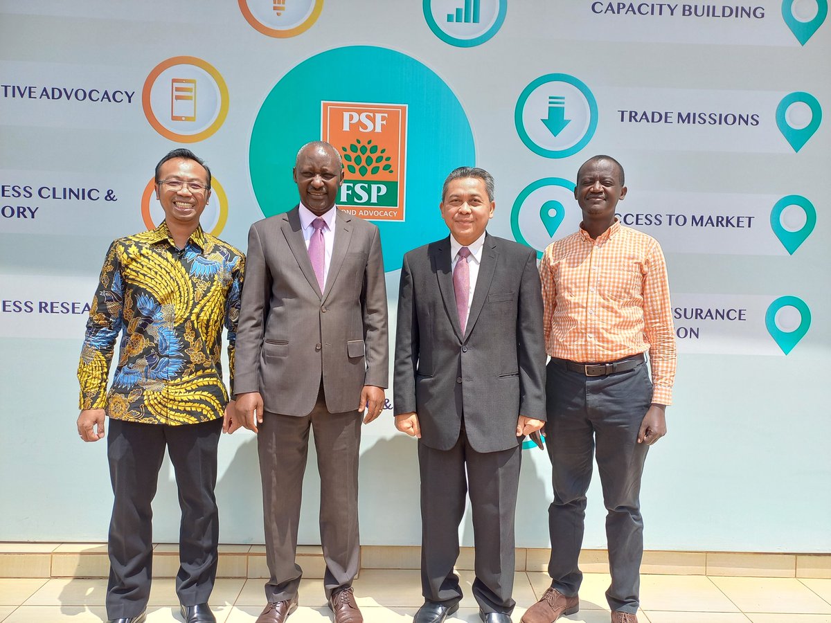 This morning, Chairperson   <a href="/robertbafa/">Robert Bafakulera</a> received H.E  Mr. Tri Yogo Jatmiko, Amb. of the Republic of Indonesia in Tanzania accredited to the Republic of Rwanda who paid a courtesy visit. 
<a href="/IndonesiaInDSM/">Embassy of the Republic of Indonesia Dar es Salaam</a>