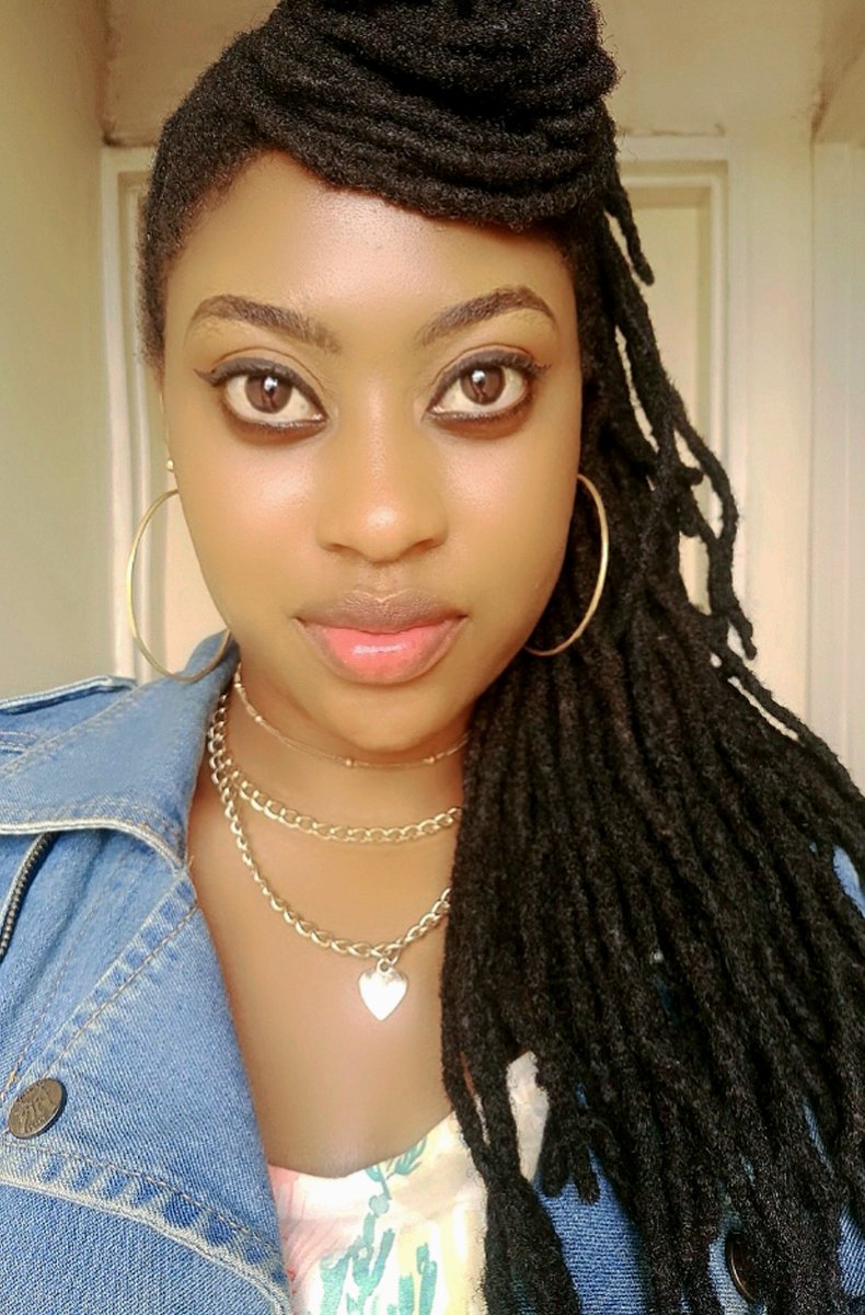 BlacperlZW's tweet photo. Calm and spectacular🌻

#QueensPyramid💎
#King👑 https://t.co/wsmuNXsNbp