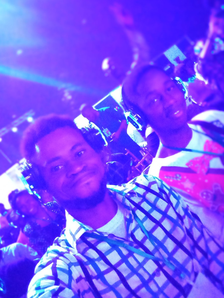 Currently at #gdgBenin with Ose a burgeoning frontend Dev. Nice to be here