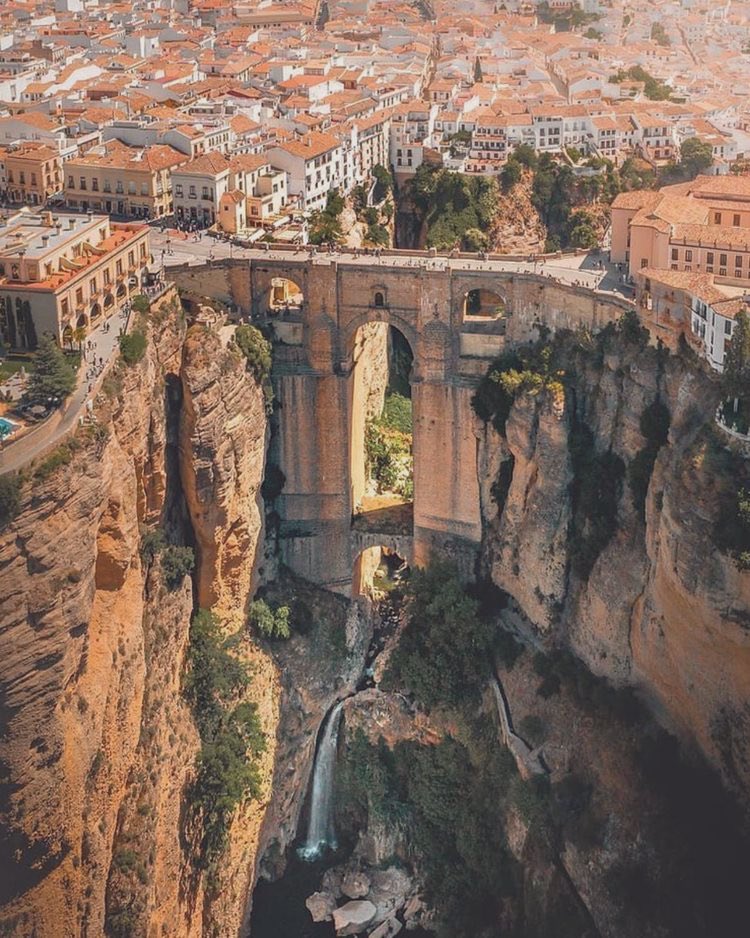 Mediterranean Aesthetics tweet media