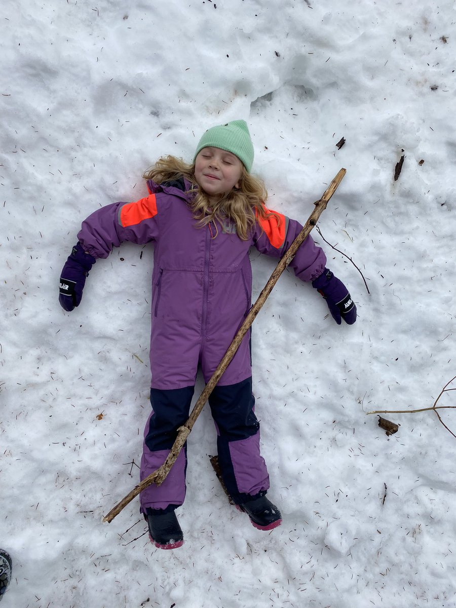 An angel enjoying some peacefulness!😇😇😇<a href="/KDollemont/">Krista Dollemont</a> <a href="/pasadenaelem/">Pasadena Elementary</a>