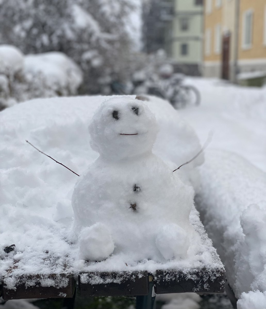 A little bit of warmth in the cold, hmmm? Dois… ❄️☃️