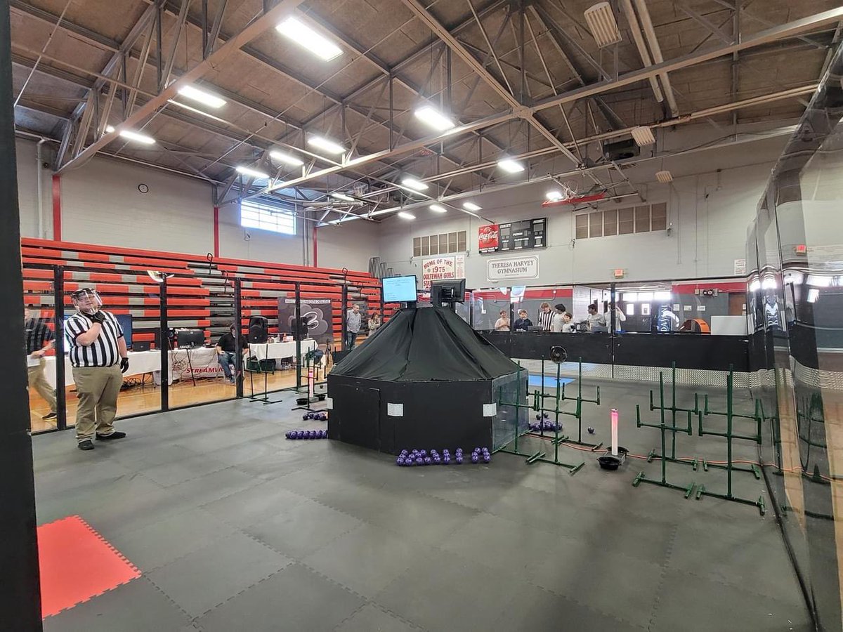 RDLeducation's tweet image. The first Robot Drone League event of the 2022 / 2023 season, the  Tennessee Valley Authority @TVAnews Invitational at Ooltewah High School, Chattanooga, TN. Fantastic effort from our student led teams! Forging a promising future!