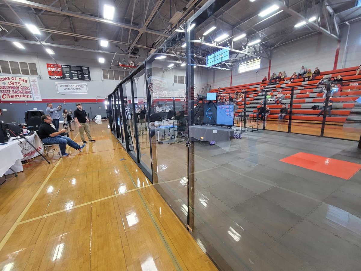 RDLeducation's tweet image. The first Robot Drone League event of the 2022 / 2023 season, the  Tennessee Valley Authority @TVAnews Invitational at Ooltewah High School, Chattanooga, TN. Fantastic effort from our student led teams! Forging a promising future!