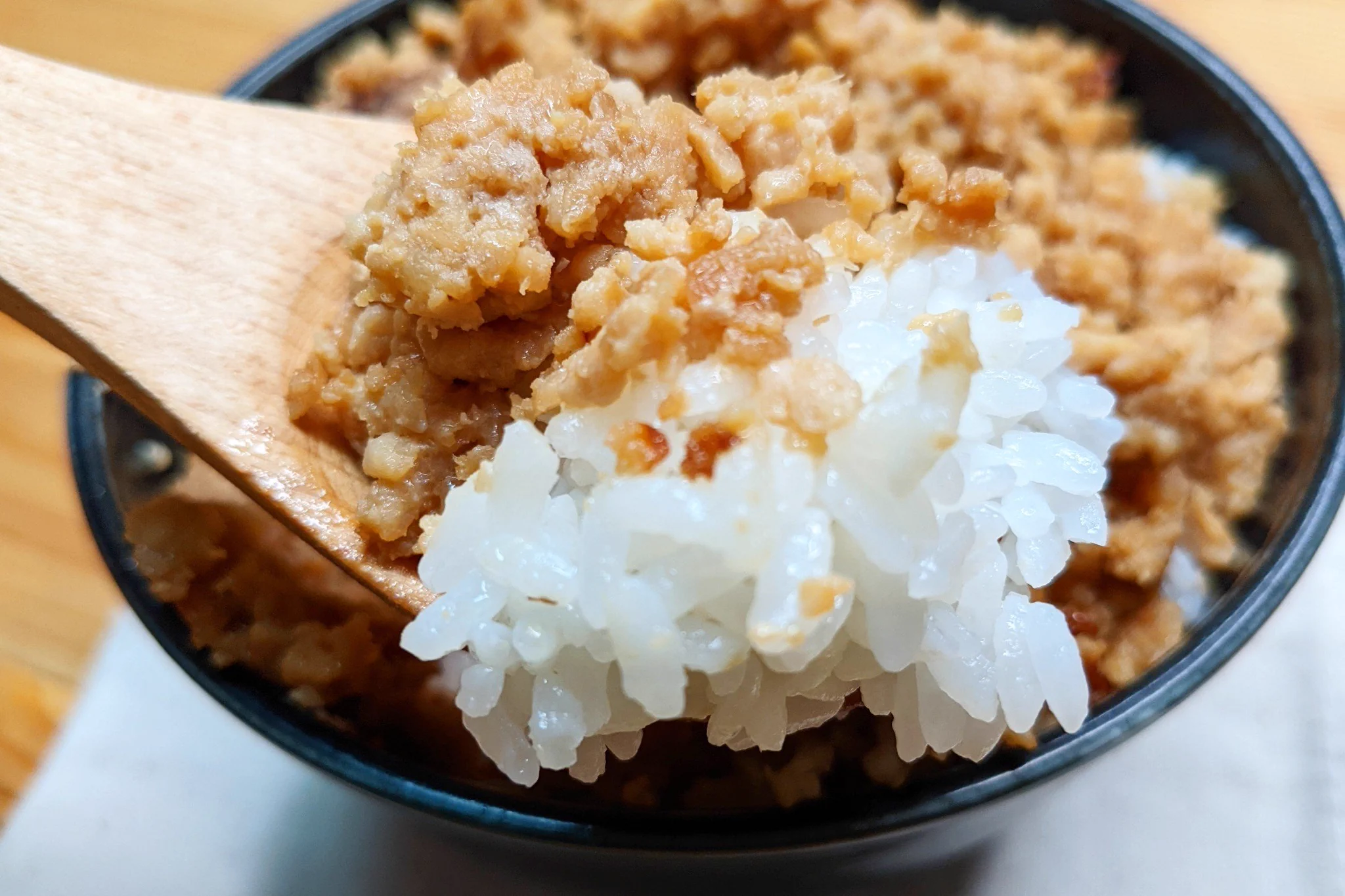 レンジで時短、パパッと調理！「鶏のそぼろ丼」。