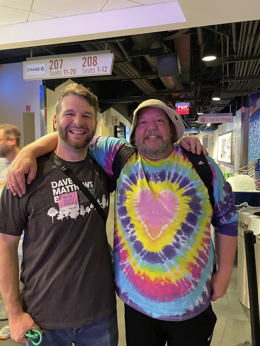 Always great running into friends. @mile_high_dad #DaveMatthewsBand thank you @SLessard @JeffCoffinMusic @BSTRONGBRAND @TimReynoldsTR3 @REVERB_org