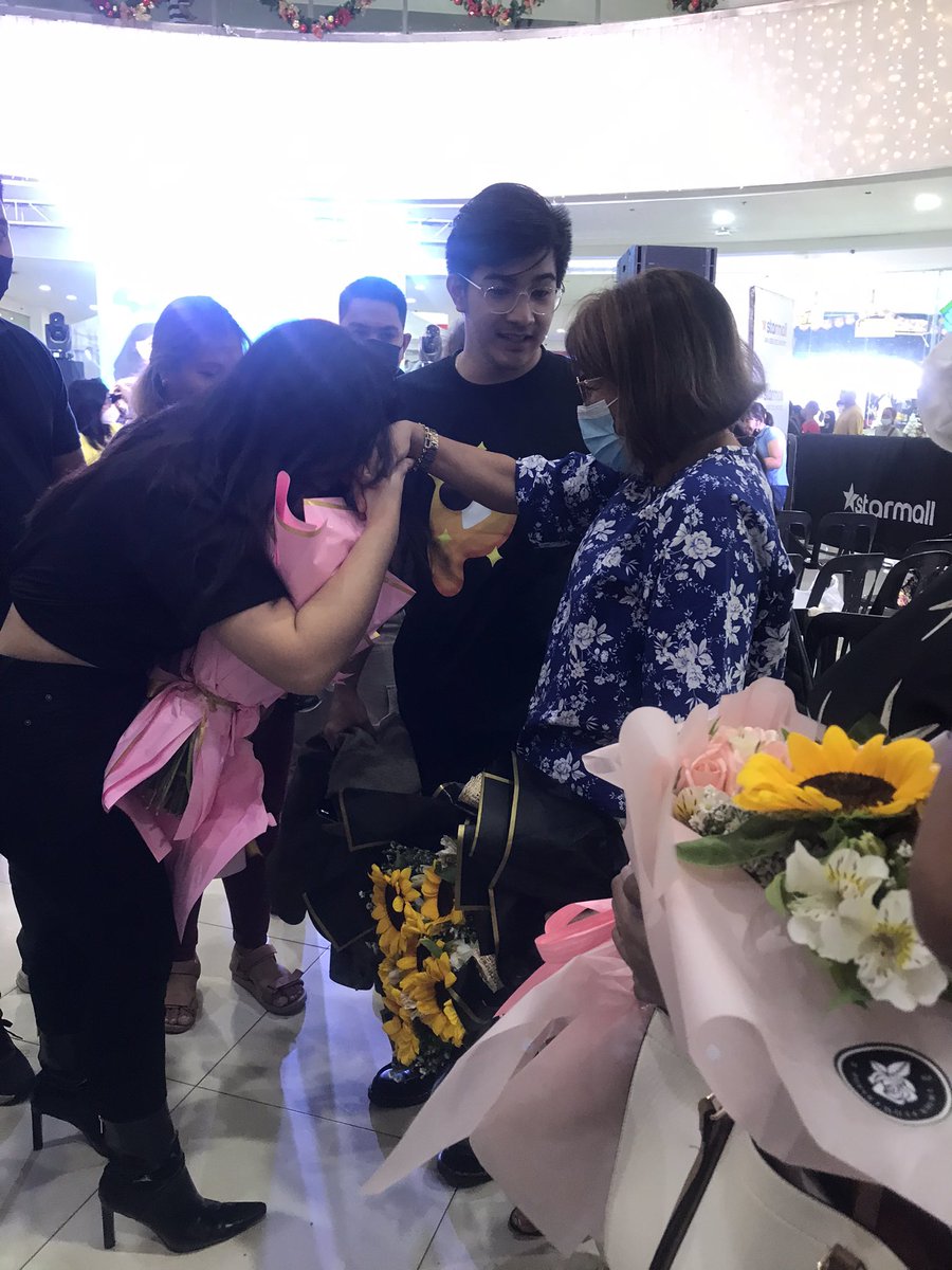 ZacHamPexers's tweet photo. forda mano! 🤎🤍

PIEmaskoSaBulacan
ZACHAM PIEmaskoSaBULACAN https://t.co/ry6o40rRqI