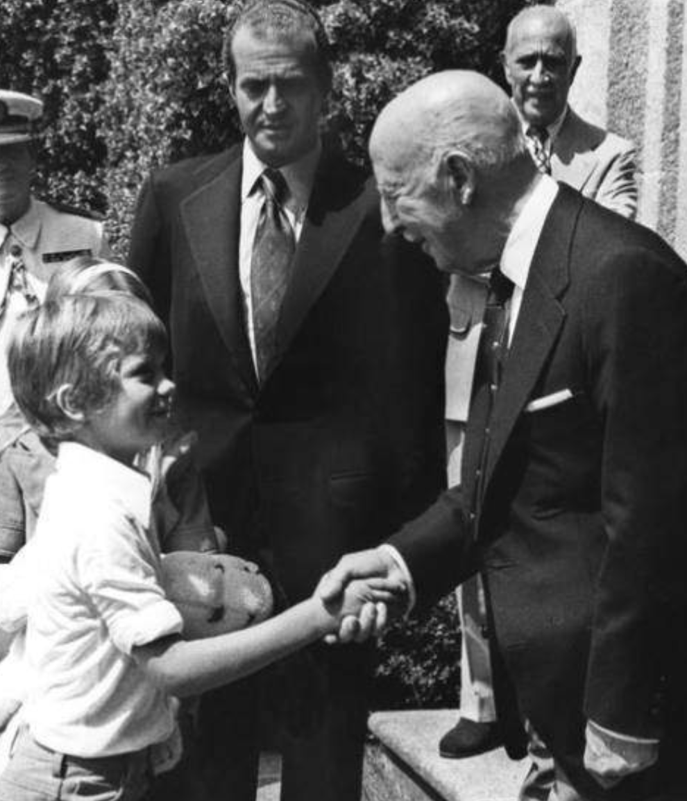 krls.eth / Carles Puigdemont tweet media