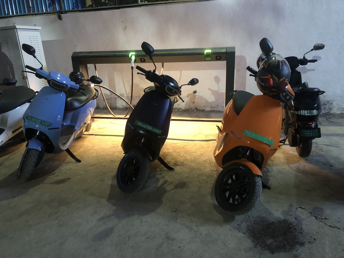 Mohamme70714741's tweet photo. Mumbai-Pune ride on ola s1 pro.#hypercharger is really fast.enjoyed the entire ride without any range anxiety.@bhash @OlaElectric @Khalidaaalbadri @karthikbr007 https://t.co/u72Z4ioYKx