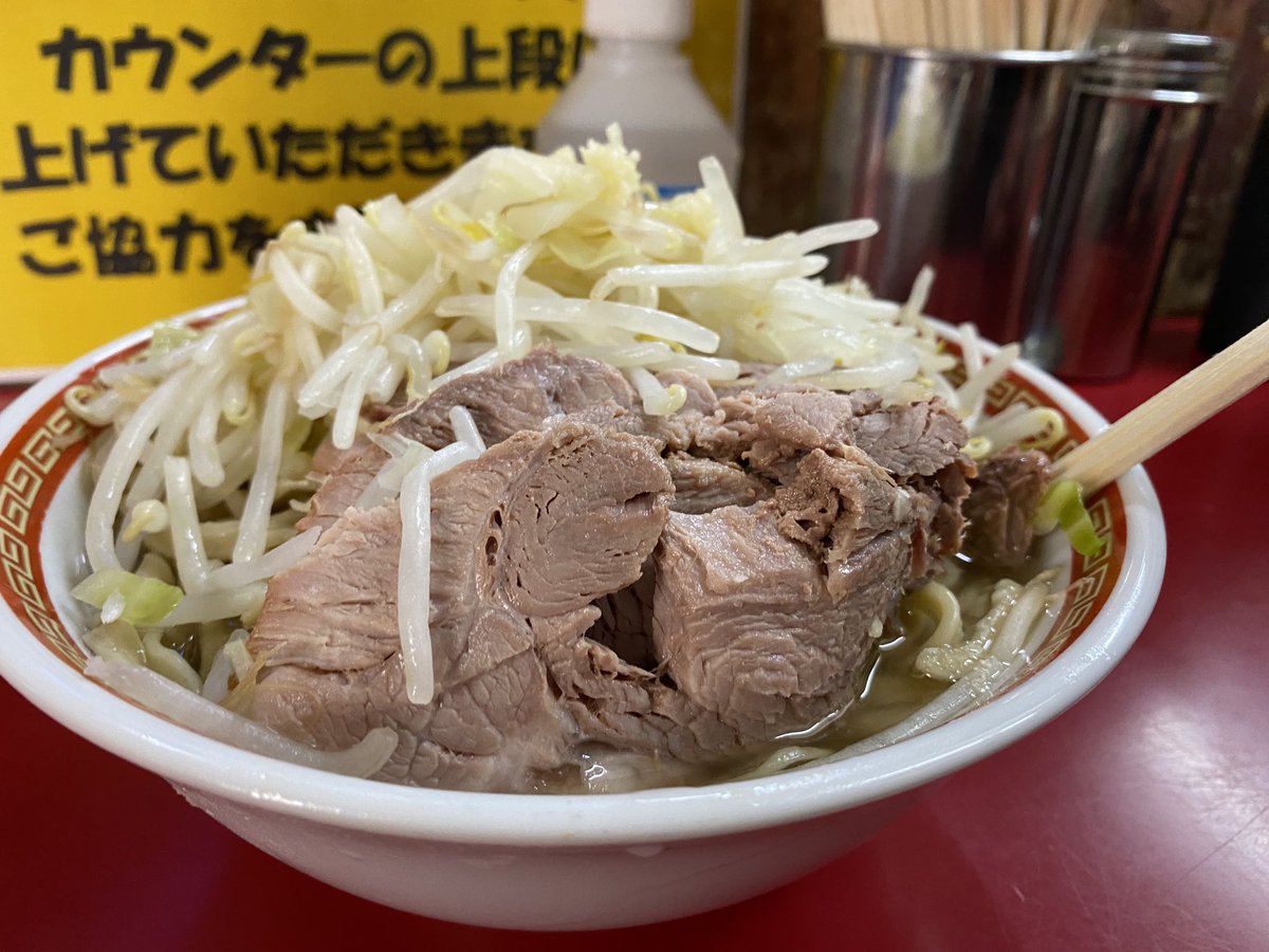 渋谷イベントからのラーメン二郎目黒店🍜「小豚ラーメン ＋ 野菜 ＋ にんにく多め」