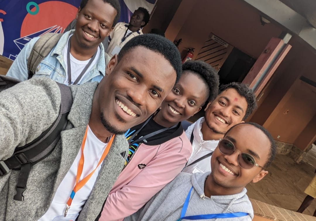 shemstack's tweet photo. Had an amazing time at #droidconke this week. Got to meet some really amazing people such as @_davidodari and @PeterOkwara Special thanks to the amazing folks @droidconke for making this event possible: @michaelbukachi @tamrefrank @marvin_hosea and all the  rest. Gracias! #dcke https://t.co/zaXAIoIAsZ