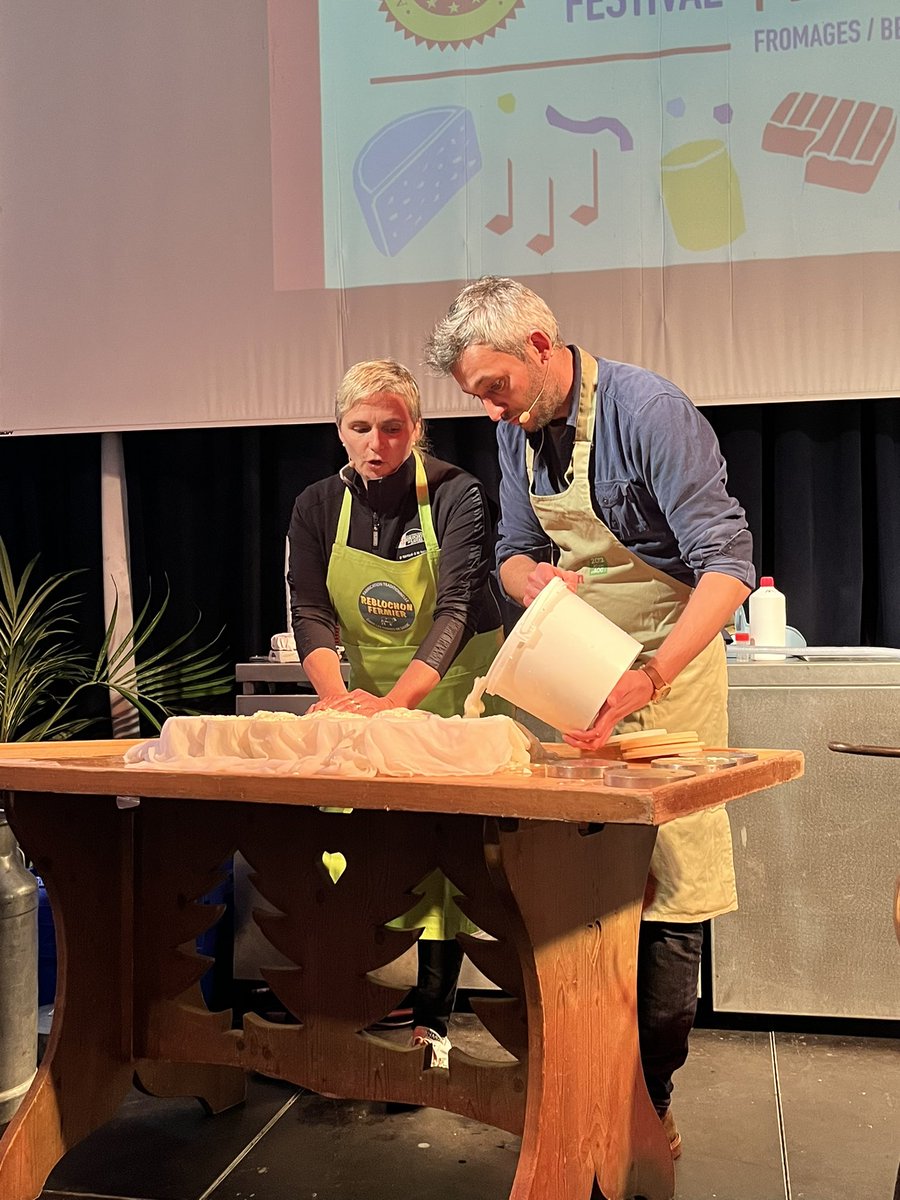 AOPlaitieres's tweet photo. #AOPFestival @labellevilloise - Au programme du we des animations variées : ateliers de fabrication où, sous vos yeux, le lait deviendra fromage, ateliers de confection de plateaux de fromages, ateliers culinaires pour consommer autrement les AOP laitières, conférences... https://t.co/GcBidMZh7H