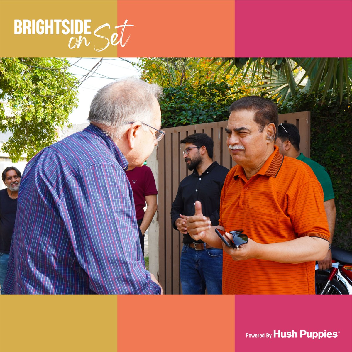 The #brightside of life on the set of The Bright Side Show, featuring Irfan Khoosat and Adeel Hashmi.
Subscribe now: bit.ly/38jR9Ge
