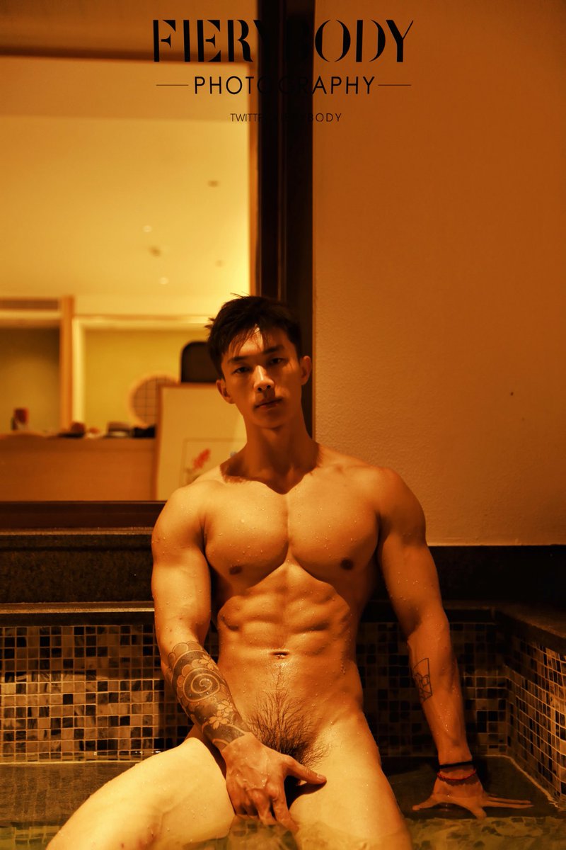 thebestmaleform's tweet photo. 📷 @fierybody https://t.co/uxRat92ZGD