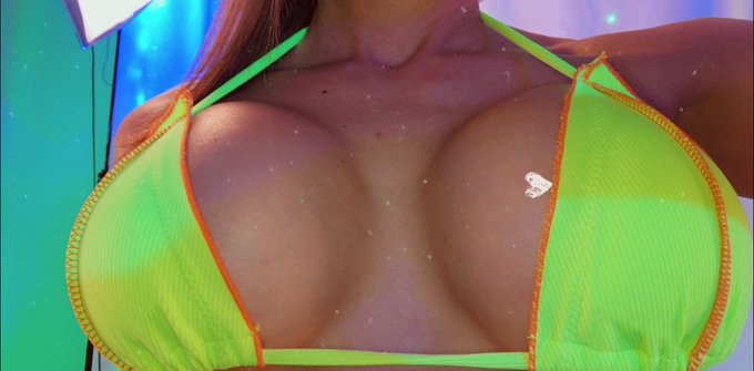 Retweet if you think my boobs is hot!🧡 #boobs #bigboobs #perfect #sexy #bikini #model  #onlyfans #onlyfansleaked<a href="/tag/boobs"class="tags">#boobs</a><a href="/tag/model"class="tags"><span>#model</span></a><a href="/tag/bikini"class="tags"><span>#bikini</span></a><a href="/tag/followme"class="tags"><span>#followme</span></a><a href="/tag/sexy"class="tags"><span>#sexy</span></a><a href="/tag/perfect"class="tags"><span>#perfect</span></a><a href="/tag/bigboobs"class="tags"><span>#bigboobs</span></a>