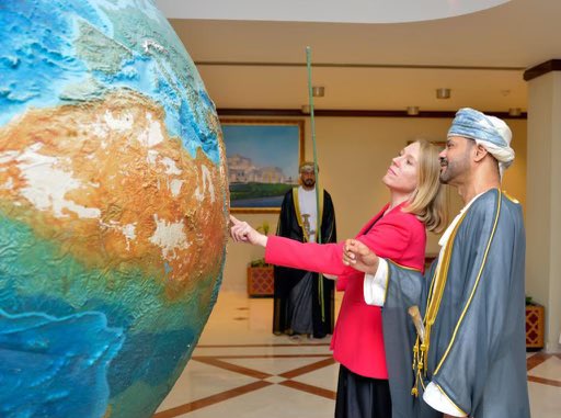 AHuitfeldt's tweet photo. Thank you @Badralbuseidi for a warm welcome to Oman!
Pleased to sign MoU on political consultations between Norway and Oman.
Appreciate our discussion on Yemen, peace &amp; reconciliation and energy transition.

@FMofOman https://t.co/NtaudoA8cU