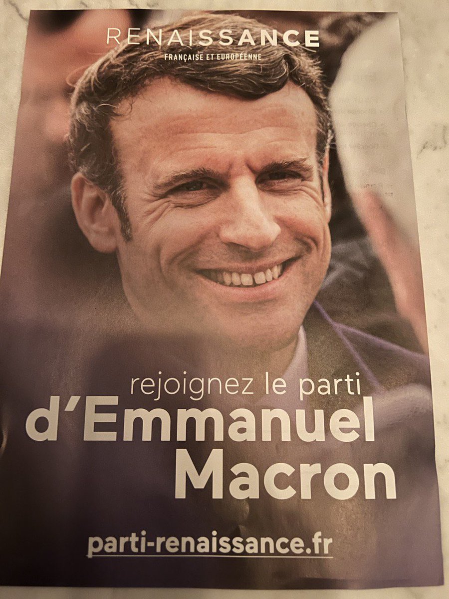 LeclercErwan's tweet photo. Quel plaisir de retourner #SurLeTerrain ce matin pour aller échanger avec les habitants du 8e sur les mesures du @gouvernementFR en faveur du pouvoir d’achat !
👏🏻 De très bons retours, des encouragements ! https://t.co/u9BTU8JvMp
