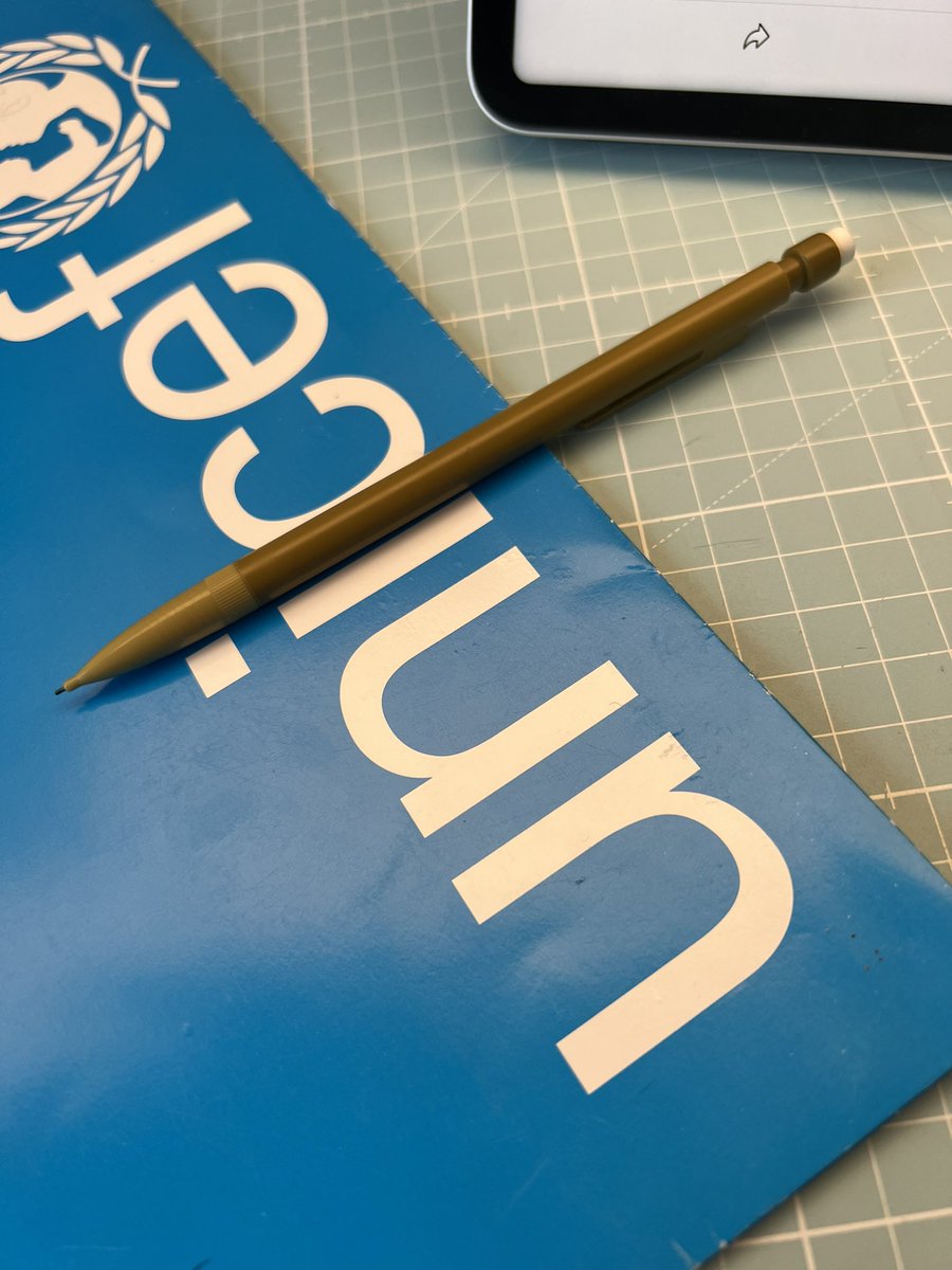 NaoualGuery's tweet photo. #GoBlueChallenge pour @UNICEF_FR
Les #enfants ne votent pas et ne font pas de #politique mais ils sont les 1s à en être impactés. La #journeemondialdelenfance a été instaurée pour rappeler qu’il y’en a qui souffrent de #malnutrition,de #précarité de #maladie d’#analphabétisme💙 https://t.co/AndQ188Dzm
