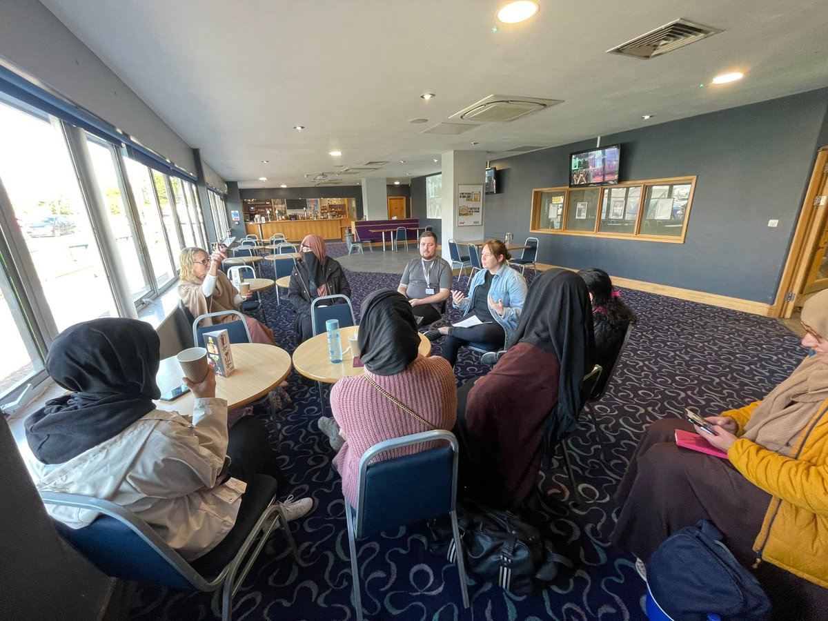 GoFoleshill's tweet photo. So it begins… the ladies who successfully pass there lifeguarding course are having there enrolment with @cvlifestyleshf #at7  
The New Year is starting to look bright for female swimming.
Watch this space. #swimming #community #training https://t.co/Zh2cZlOnCE