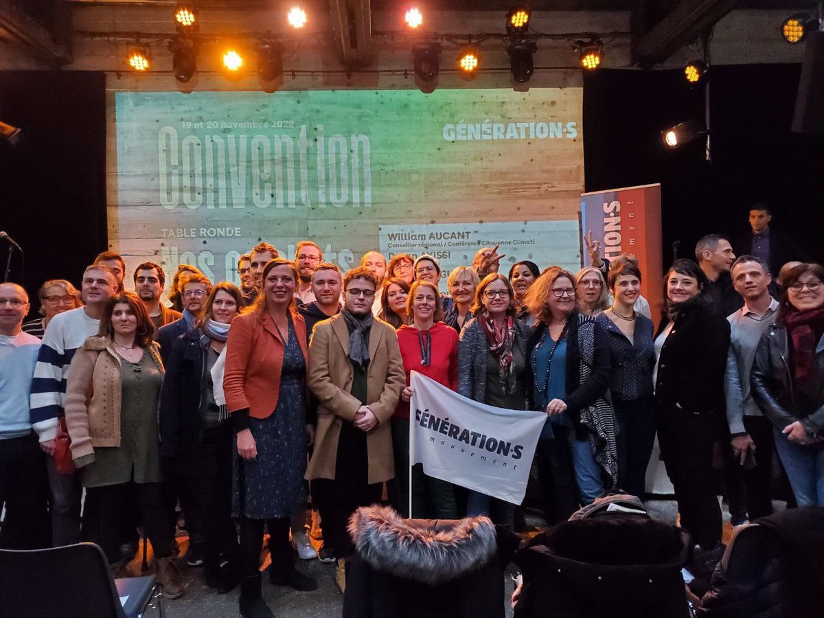 RomainJehanin's tweet photo. Un big up spécial en cette fin de #ConventionGenerations aux camarades #MaisonCommune-#Unitaires de @GenerationsMvt.
Une aventure que nous avons lancée en 2020 avec @FPoezevara, et qui nous conduit à entrer dans la direction nationale du mouvement avec bcp de camarades de valeur! https://t.co/enOxNUlF6y