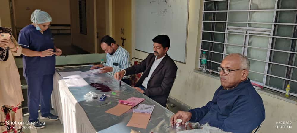 दिनाँक 20/11/2022

*राजस्थान नर्सेज यूनियन कोटा मेडिकल कॉलेज ने 543 नर्सेज ने किया मतदान*

*मतदान के बाद गिनती चालू,जल्दी परिणाम होंगे जारी*

*जल्दी मिलेंगे नये राजस्थान नर्सेज यूनियन कोटा के अध्यक्ष व उपाध्यक्ष*