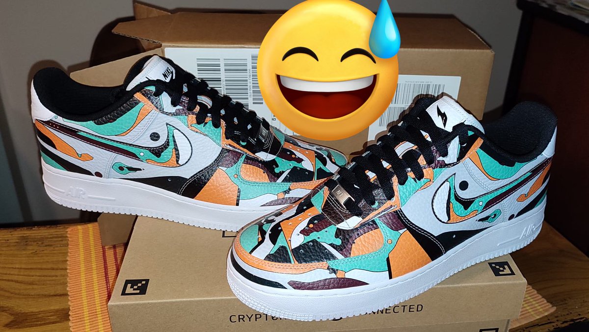 ninolocoeth's tweet photo. 😱1/53 SpaceDrips recovered
😮💨lost with local shipping f. 2 weeks
#RTFKT #SpaceDrip #airforce1 #dhl #nike #rare #sneakers @ericlefaure https://t.co/g8YXdpT3FT