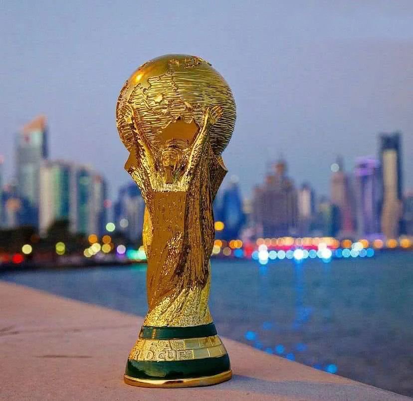 h_a_m_albalushi's tweet photo. #كأس_العالم_قطر_2022 اليوم بإذن الله تعالى يتم افتتاح عند 5:00 م توقيت مكة المكرمة ليشاهدها كل سكان الكرة الأرضية ، وسيصدح بتلاوة القرآن لينصت العالم وليسمع كلام الله لعل وعسى ان يكون سبباً لبعض سكان العالم للهداية والبحث عن الاسلام 
 أول مرة في التاريخ يقرأ القرآن في اكبر مناسبة https://t.co/jO4VkBMP5Y