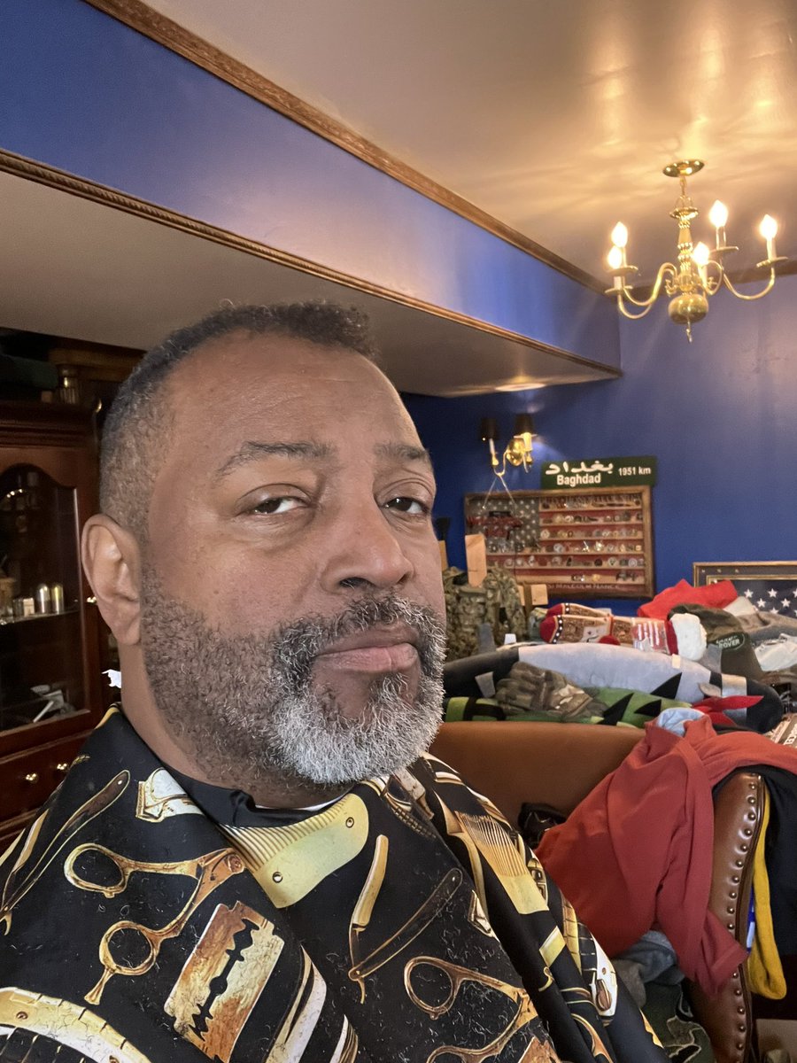 MalcolmNance's tweet photo. Hey @mfa_russia! Apparently I have been captured &amp; possibly killed by PMC Wagner AGAIN? Sorry Ruzzian Hoes! I got a haircut yesterday in NYC for global TV news where I’ll discuss how @DefenceU keeps repossessing washing machines your really dead Vatniks steal!  #WhatNowBitches? https://t.co/Cfb0bbkJ9X