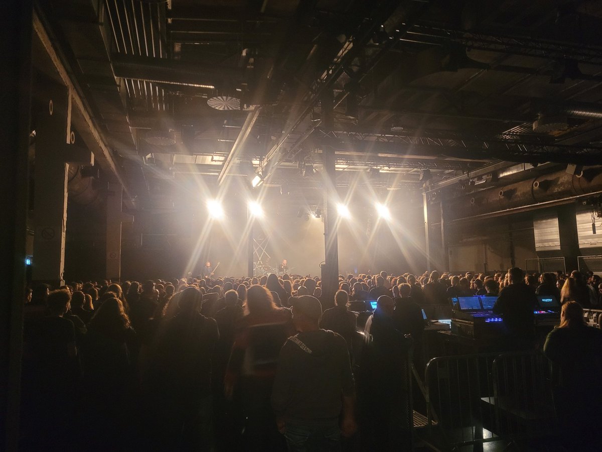 _altoel_'s tweet photo. 👉Zeal & Ardor👈
🖤
#Stuttgart #imwiezmann #zealandardor #devilisfine #blutfürdenneuenGott https://t.co/z1ZQpbe1BQ