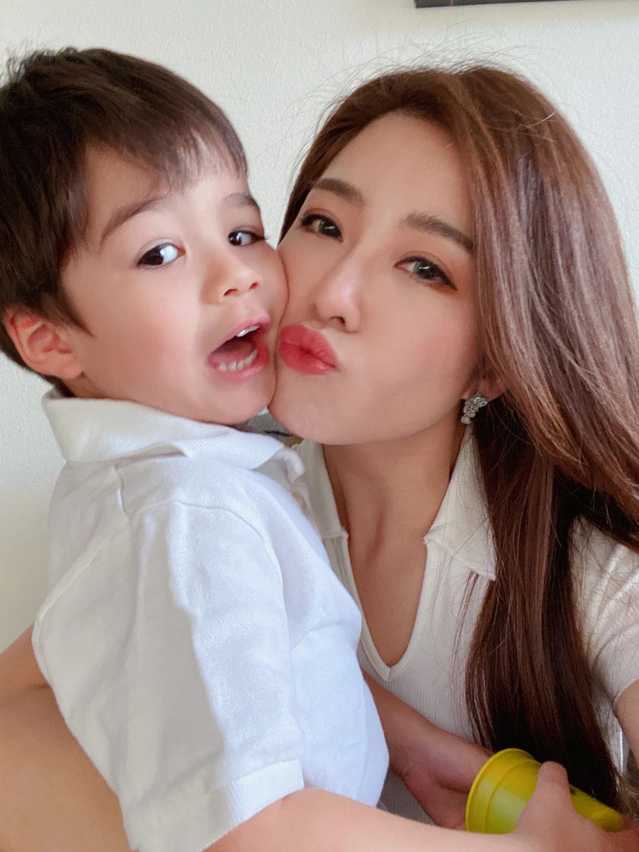 Su xi (@carlsodrrison) on Twitter photo 