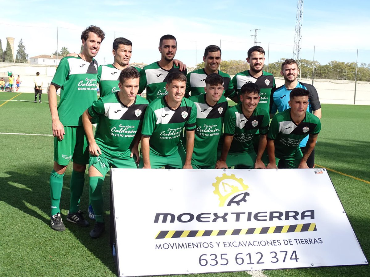 TrebujenaCF's tweet photo. 45’| 0️⃣- 2️⃣ Descanso. Victoria momentánea del Trebujena CF gracias a los goles de Rober y Juan Caro.
#CDJedula - #TrebujenaCF https://t.co/EITkuiwtwU