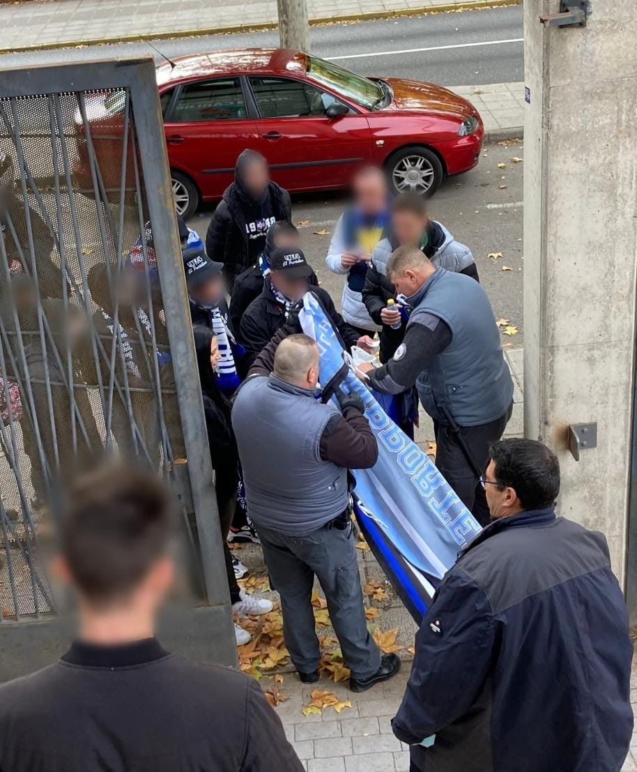 Un día después y ya en frio nos paramos a denunciar el denigrante trato por parte de la seguridad ordenada por el impresentable Bedoya. En ningún estadio nos han tratado de este modo. Cada cual al final demuestra la clase y queda por lo que es! #SB