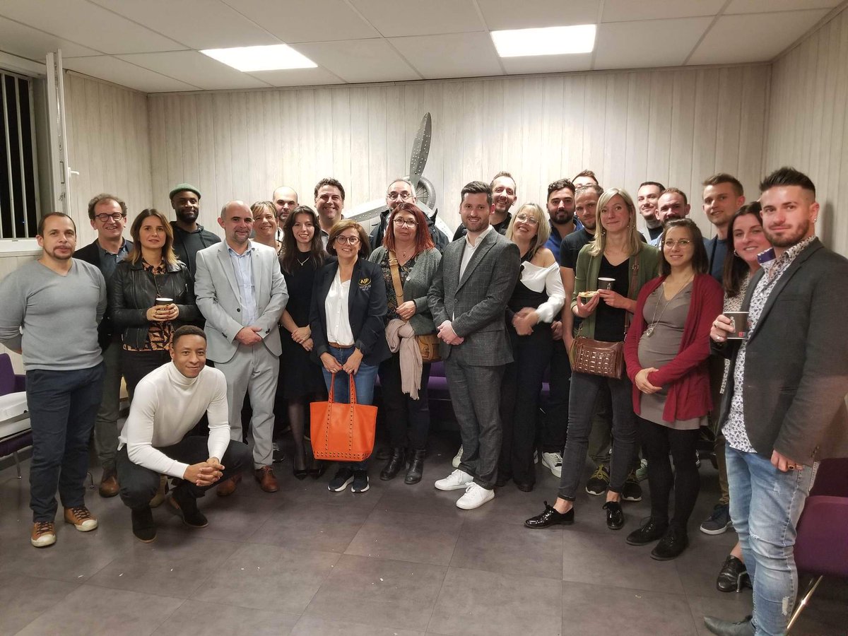 club_pyrenees's tweet photo. Pyrénées Club affaires 64/65 est né !!!
25 entreprises présentes chez nos amis  Pyrénées Jets.
Une soirée remplie d'échanges, de bienveillance.
Nous avons aussi décidé de parrainer une association : Clément Petit Prince .
https://t.co/fUJkmS3S5l
 #Reseaux #reseautage #business https://t.co/Pi42l8oo7v