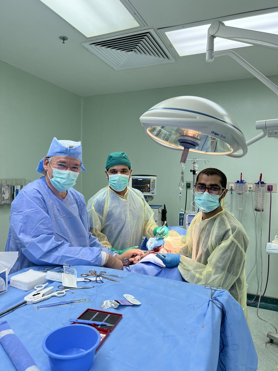 FahdAlyami's tweet image. بفضل الله الانتهاء من ورشة عمل متقدمة في ترميم المثانة الجراحي  في مستشفى الملك فيصل التخصصي وبحضور  ١٦ متدرب @KFSHRC