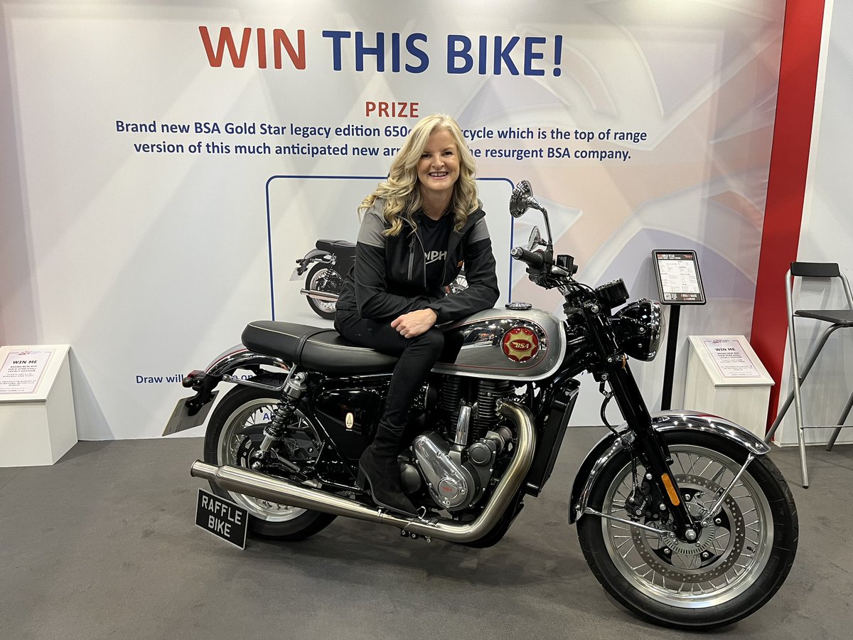 TheNMMUK's tweet photo. RACING ROYALTY ON THE NMM CLASSICS STAND TODAY…
Super chuffed that racing legend Maria Costello MBE popped by to see us for a chat 🥰
#mariacostello #sidecarracing #motorcyclelive #thenmmuk
@MariaCostello https://t.co/VclS6VrOJo